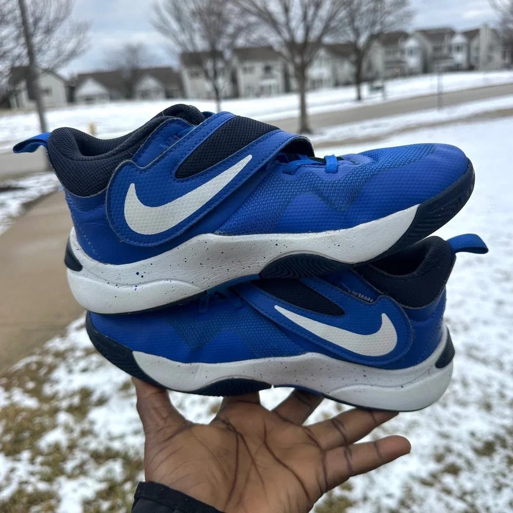 Nike Team Hustle D 11 Big Kids Athletic Shoes Size 5Y Hyper Royal/White Obsidian